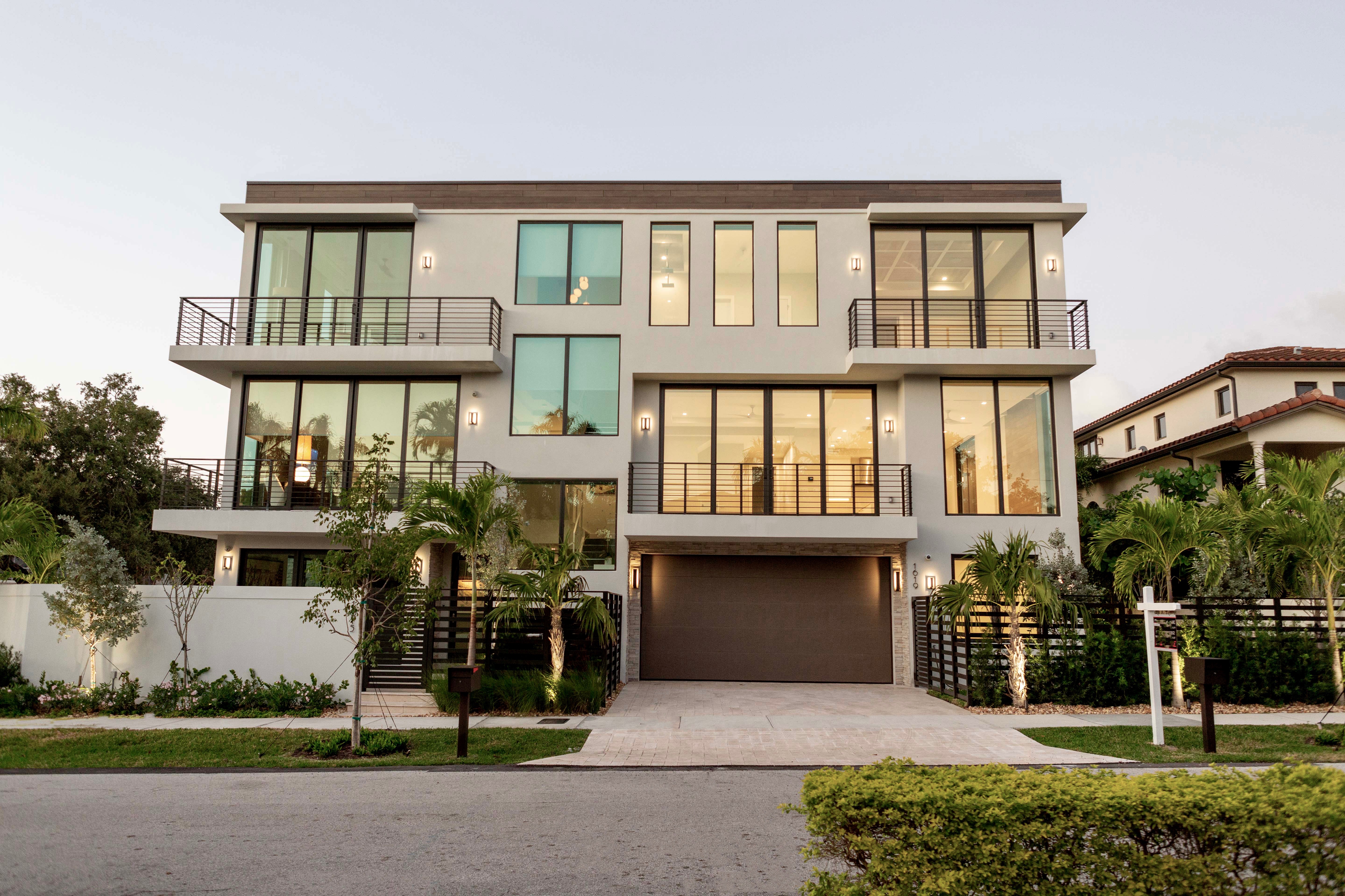 New duplex with pool at 1619 NE 1st St, Victoria Park, Fort Lauderdale